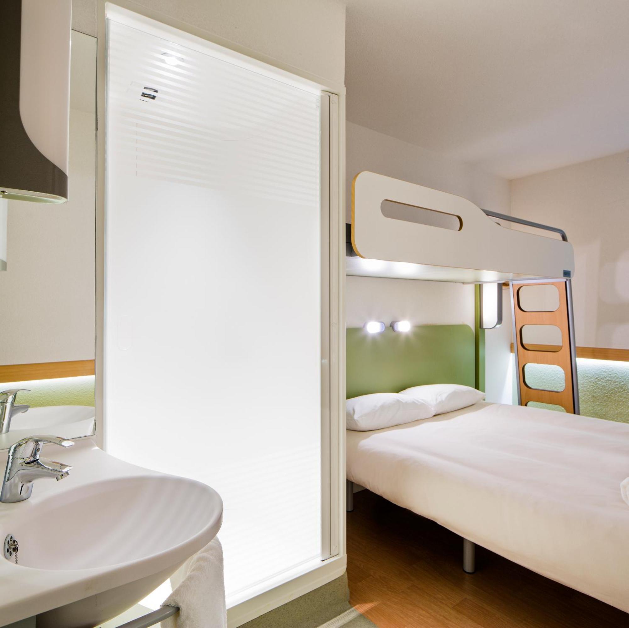 Ibis Budget Augsburg Gersthofen Buitenkant foto